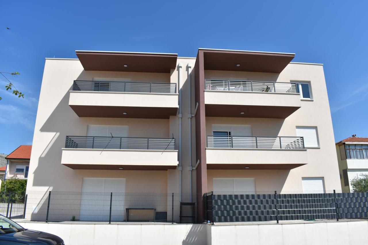 Apartment Ivi Trogir Exterior foto